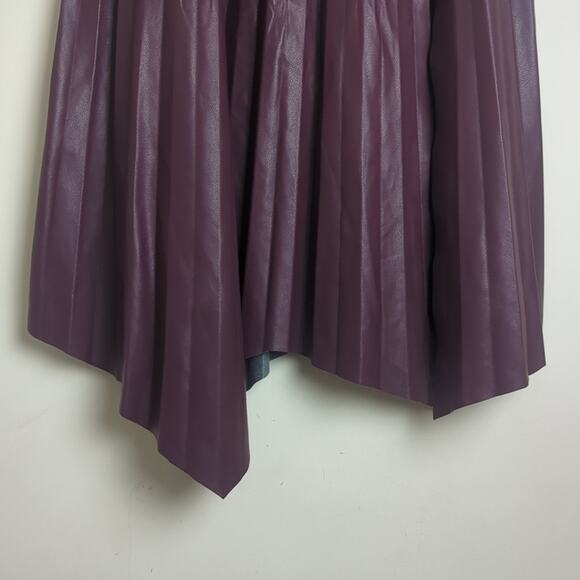 Elie Tahari Pleather Skirt Asymmetrical Whimsigoth Women's Size 4 - Picture 5 of 12